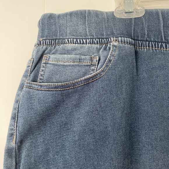 Capri Jeans Brand New Plus Size 2X - Picture 3 of 6